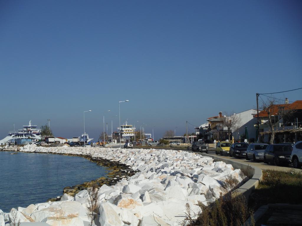 Port Rooms Thassos Exteriör bild